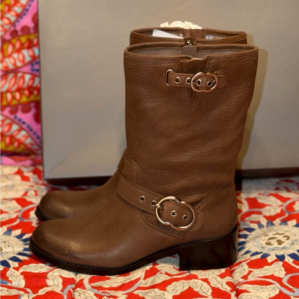 🔥NWT: Vince Camuto Brown Leather Boots - Picture 5 of 11